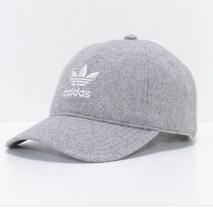 Adidas  canvas gray cap ✨